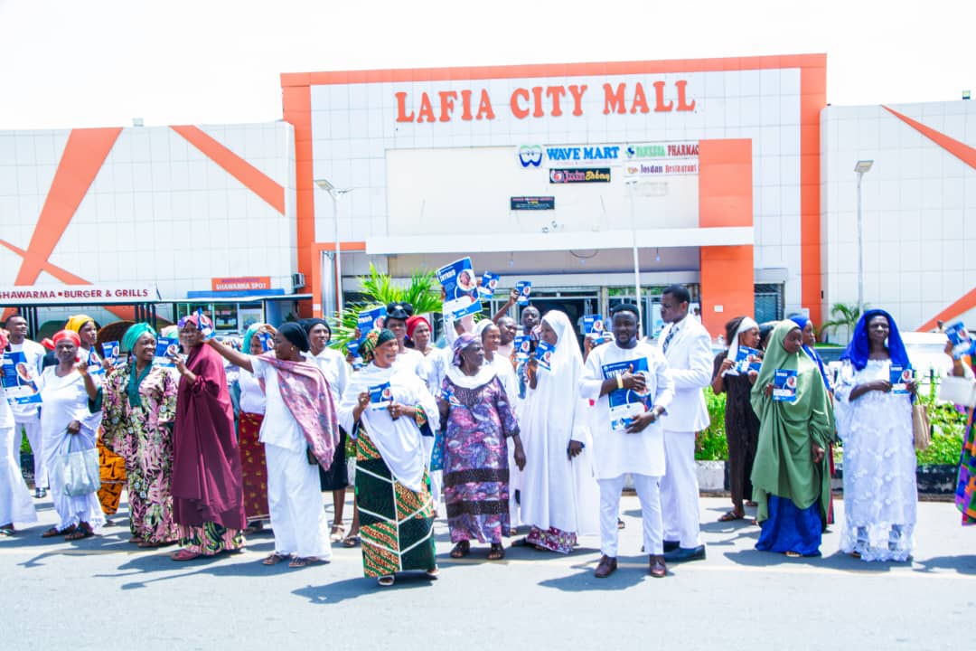 World Thyroid Day Street Walk